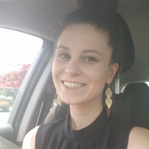 Meet your Posher, Olivia